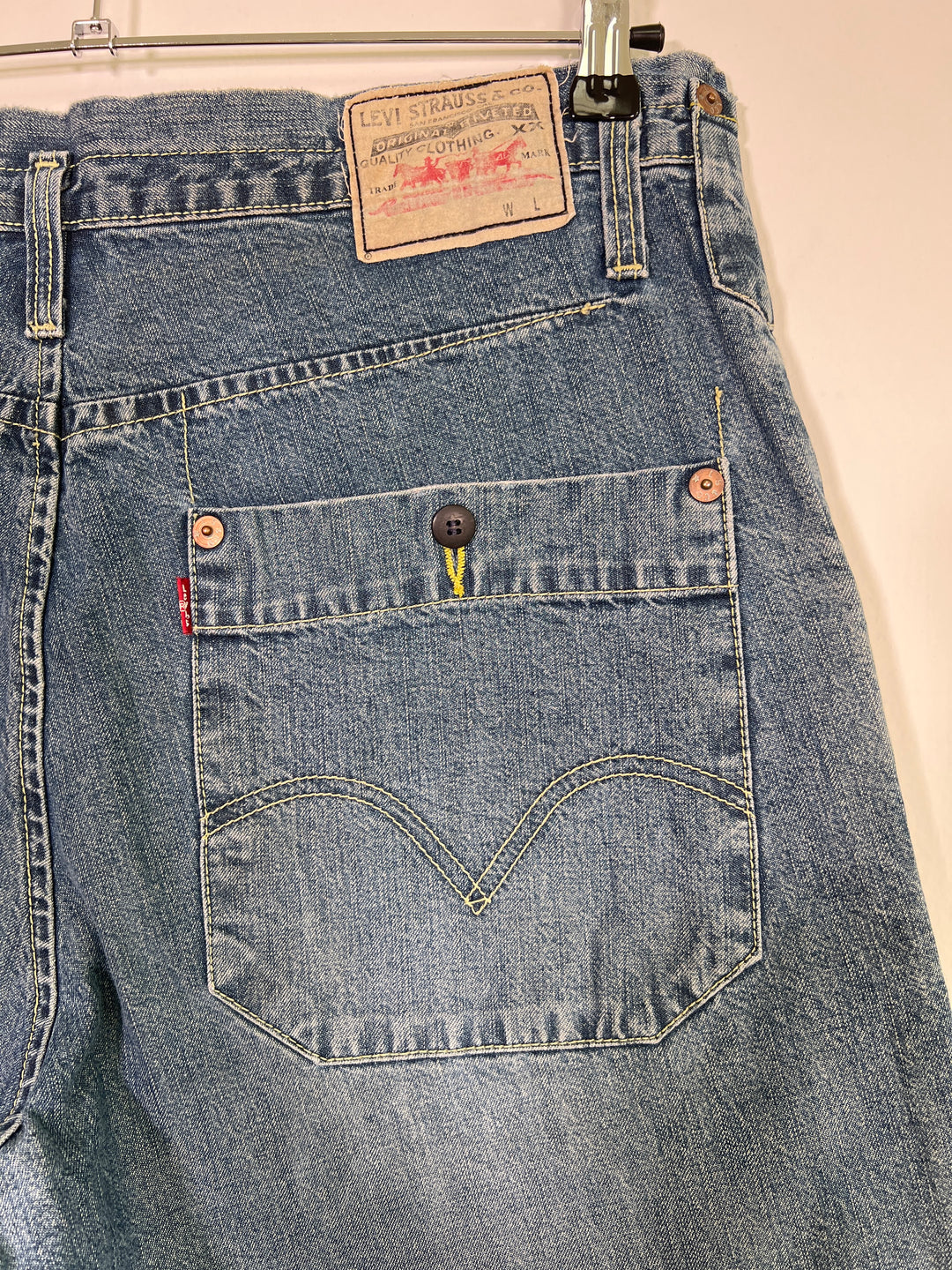 Levi's 801 Dark Denim Joggers