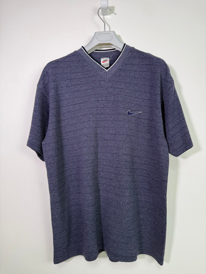 Nike Banded V-Neck 90s T-Shirt